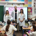 FIBAO impulsa la Semana de la Ciencia en Jaén con talleres prácticos sobre microanatomía en centros educativos