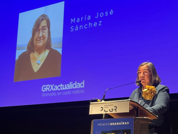 María José Sánchez, directora científica del ibs.GRANADA, galardonada por los Premios Granaína en la categoría Educación e investigación